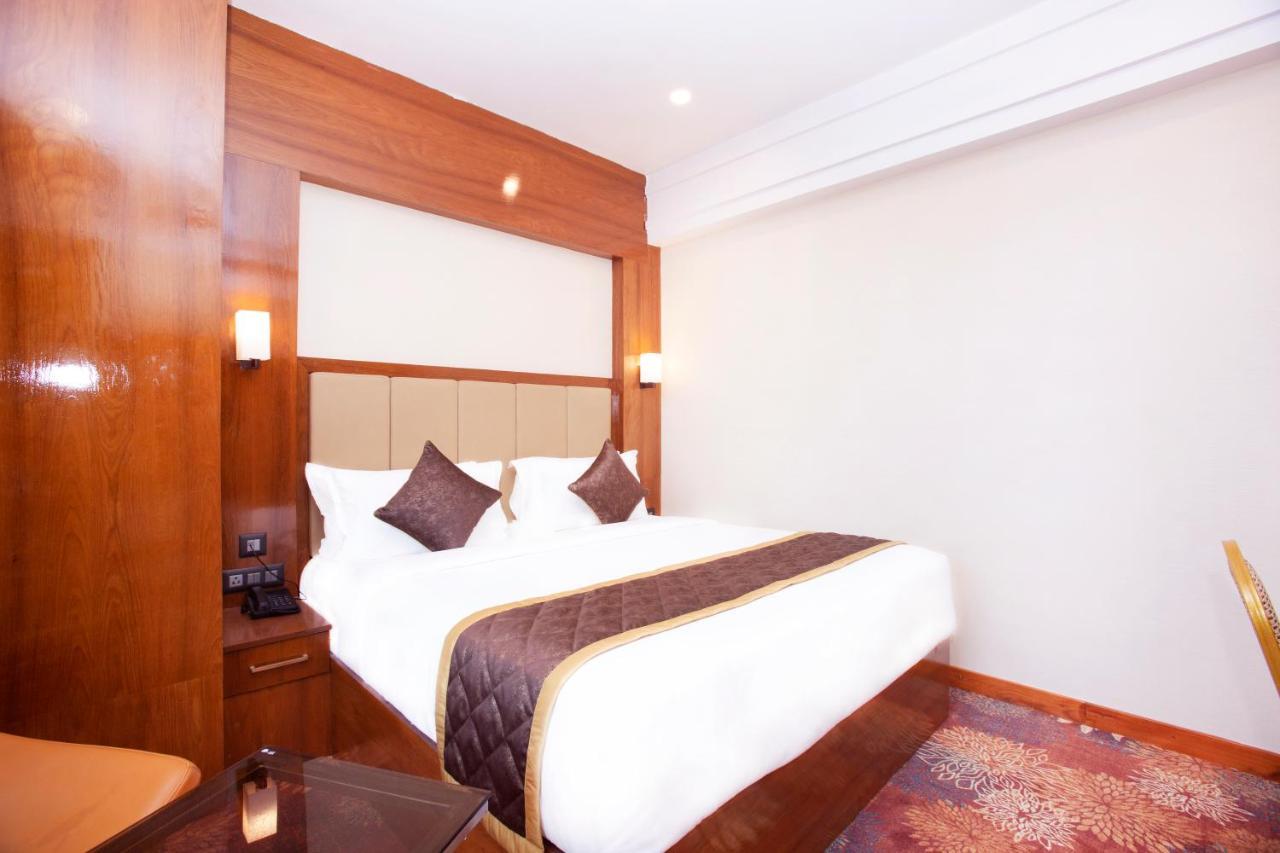 Kingston Hotel Bangalore Esterno foto