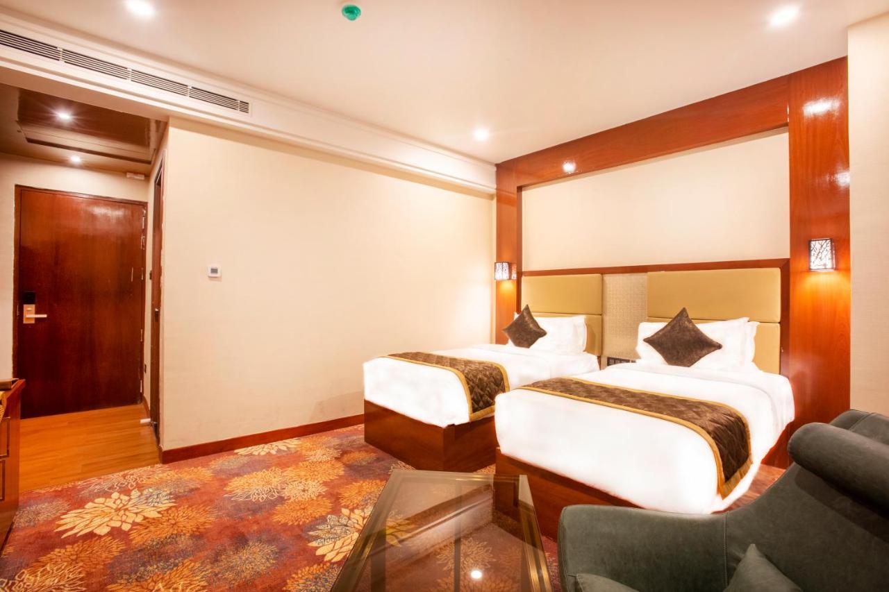 Kingston Hotel Bangalore Esterno foto