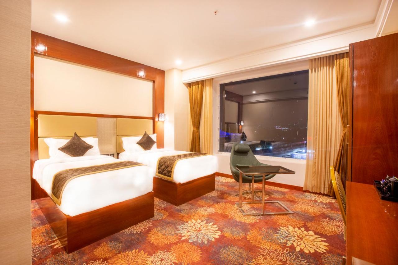 Kingston Hotel Bangalore Esterno foto