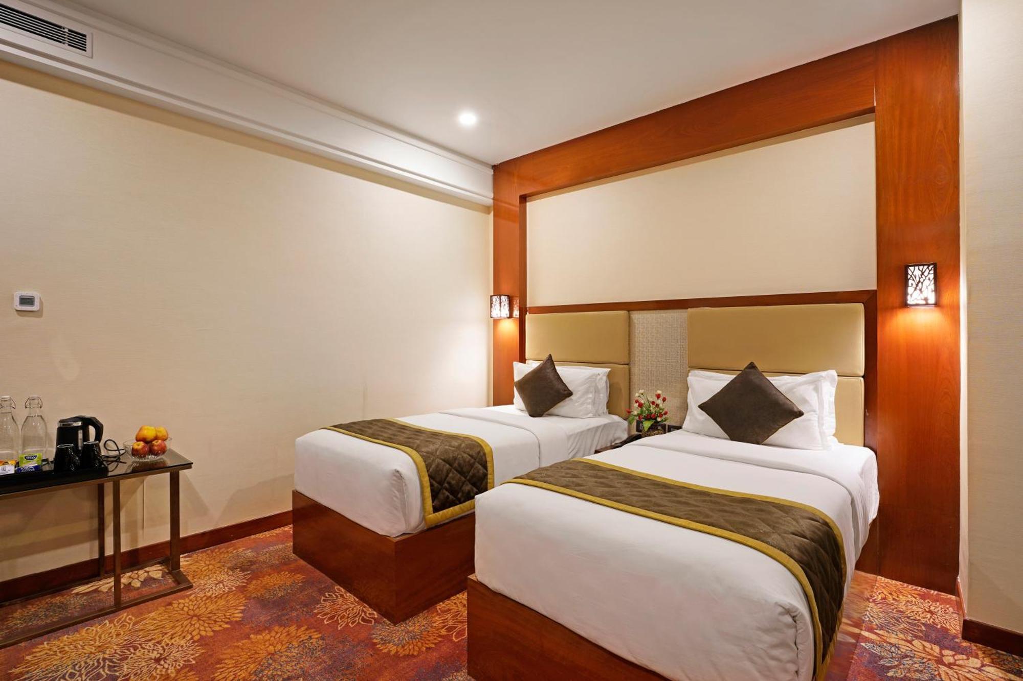 Kingston Hotel Bangalore Esterno foto